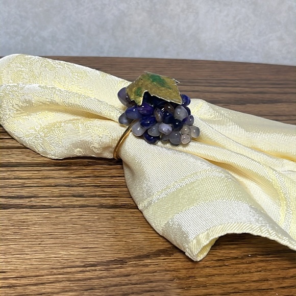 Set of 12 natural stone and brass grape cluster napkin rings mcm boho - Picture 8 of 16